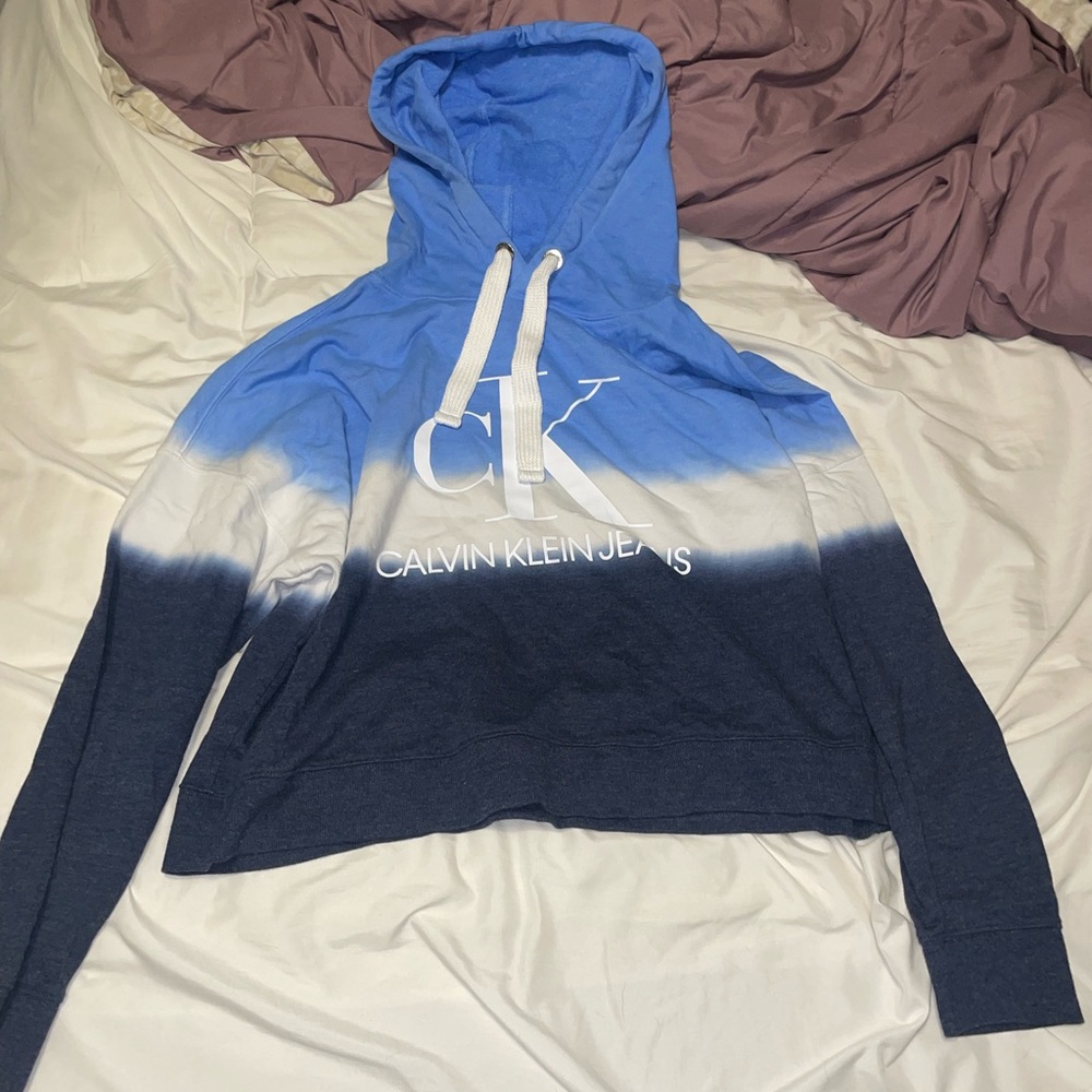 Calvin Klein jeans gradient, blue hoodie